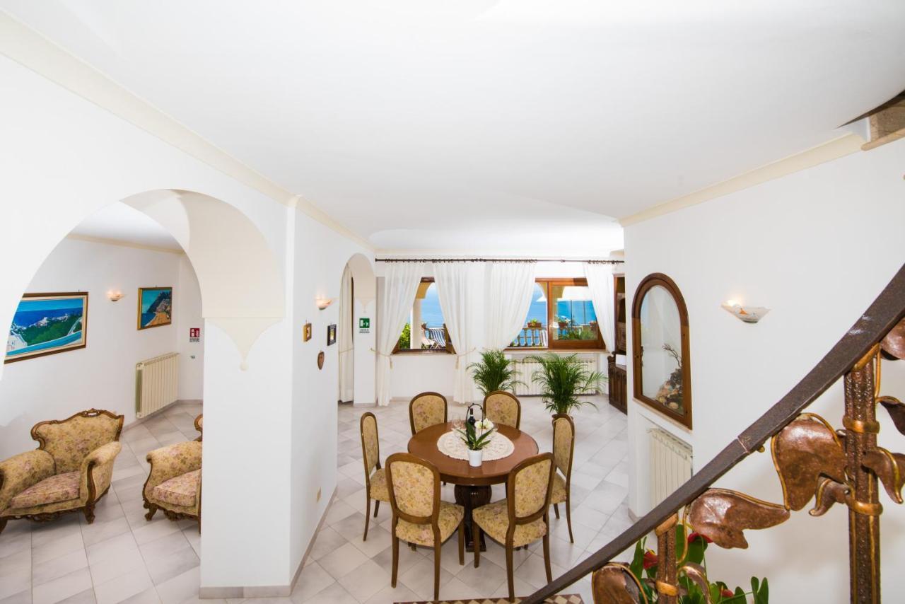 Villa Savina - Elegant Family Villa Overlooks Amalfi Coast - Positano Exteriér fotografie